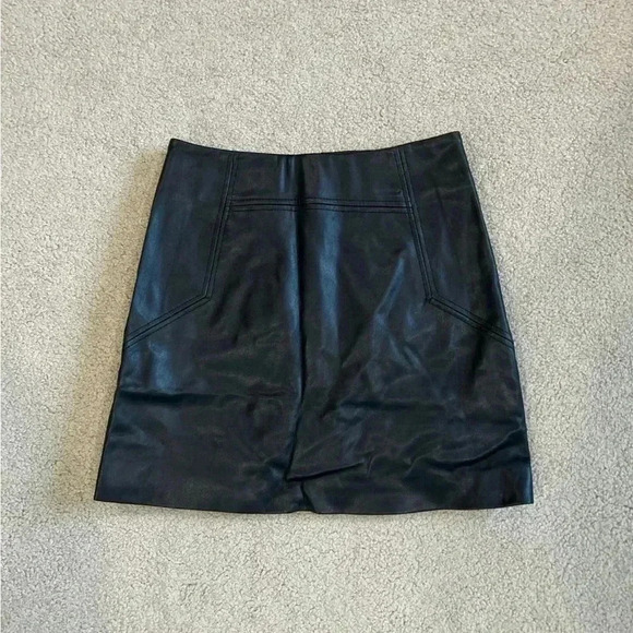 H&M faux leather mini skirt in size 2 - Picture 1 of 4